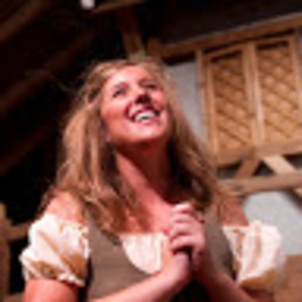 Meet your Posher, Angela